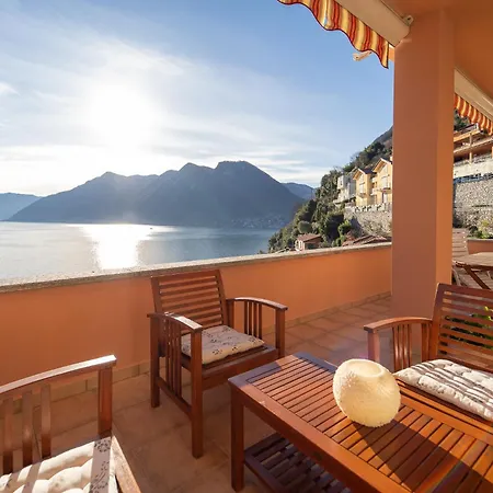Splendida Casa Con Terrazza Vista E 2 Garage *