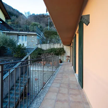 Splendida Casa Con Terrazza Vista E 2 Garage Appartamento Colonno